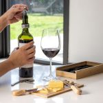 Set de vino y Tabla para quesos Winchester - Imagen 9